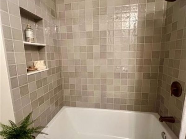 9606 Castanet Court, Crestwood, MO 63126