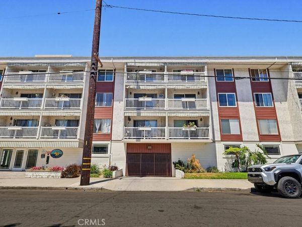 363 Newport Avenue, Unit 302, Long Beach, CA 90814