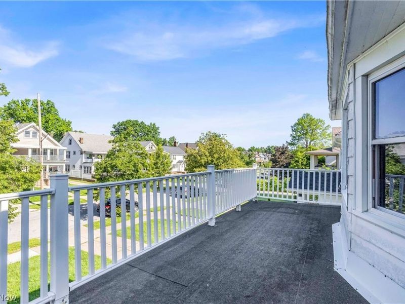 1631 Waterbury Road, Lakewood, OH 44107 Photo 4