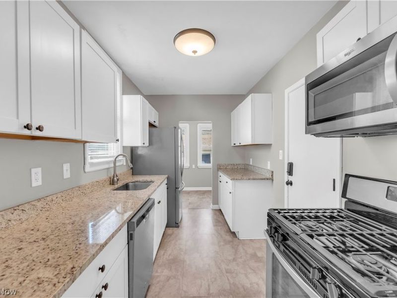 1631 Waterbury Road, Lakewood, OH 44107 Photo 43