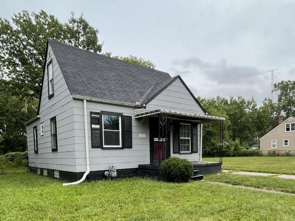 8294 Rosemont Avenue, Detroit, MI 48228