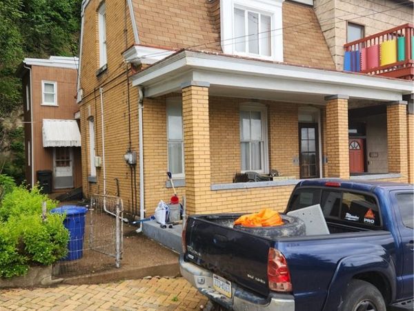 1002 Goehring St, Pittsburgh, PA 15212