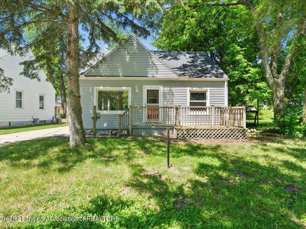 543 Fenton Street, Lansing, MI 48910