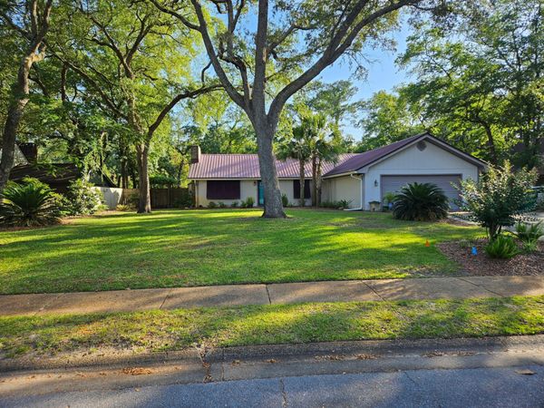 952 Rue De Palms, Niceville, FL 32578