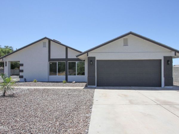 2371 W PARADISE Lane, Phoenix, AZ 85023