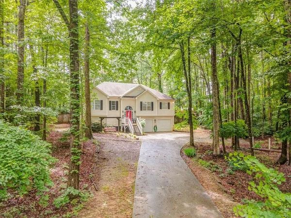 246 Glenridge Dr , Villa Rica, GA 30180