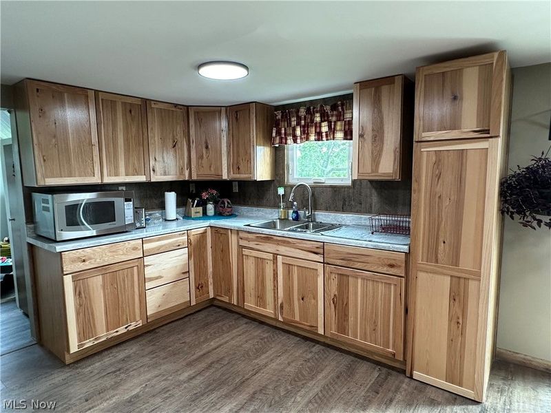 621 E Cross Street, Summerfield, OH 43788 Photo 5