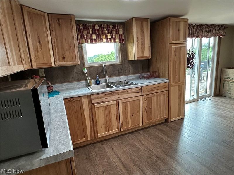 621 E Cross Street, Summerfield, OH 43788 Photo 6