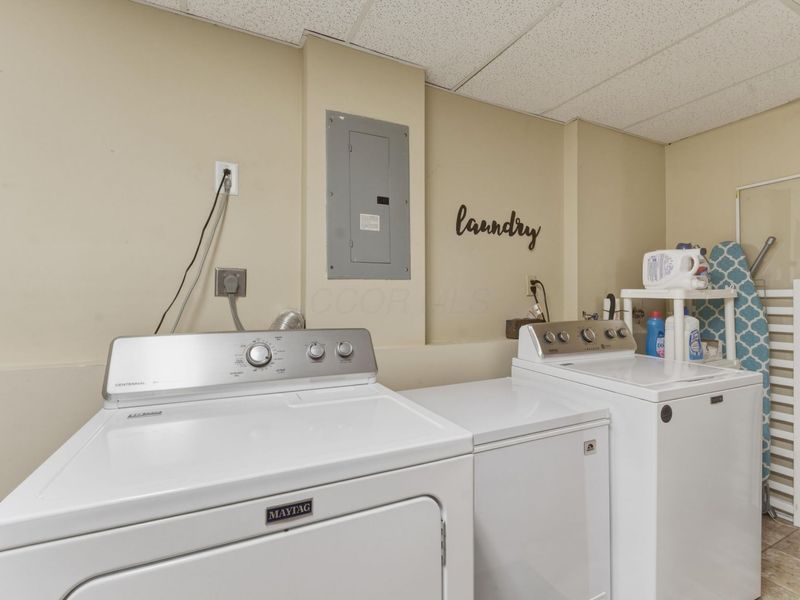 5593 Reebok Drive , Hilliard, OH 43026 Photo 31