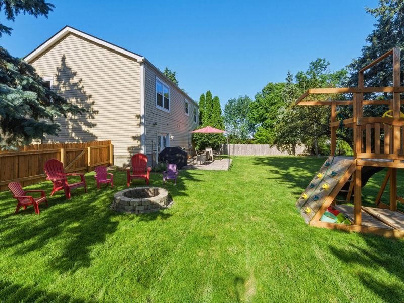 5593 Reebok Drive , Hilliard, OH 43026 Photo 6