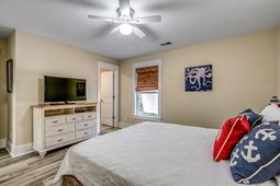 4914 Cinzia Ln. photo 4