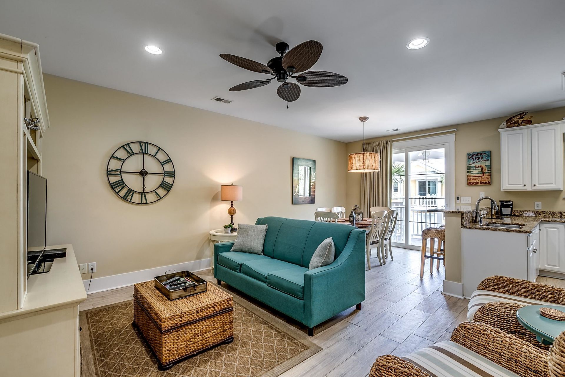 4914 Cinzia Ln. Photo 6