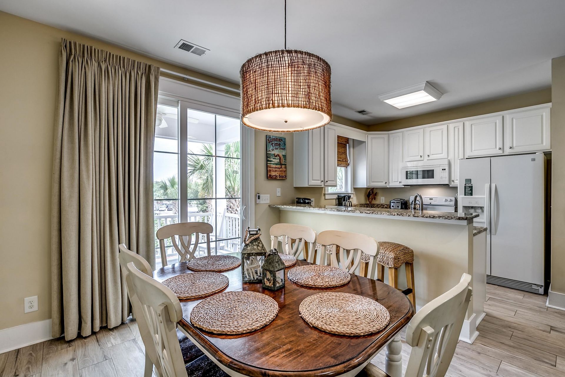4914 Cinzia Ln. Photo 9