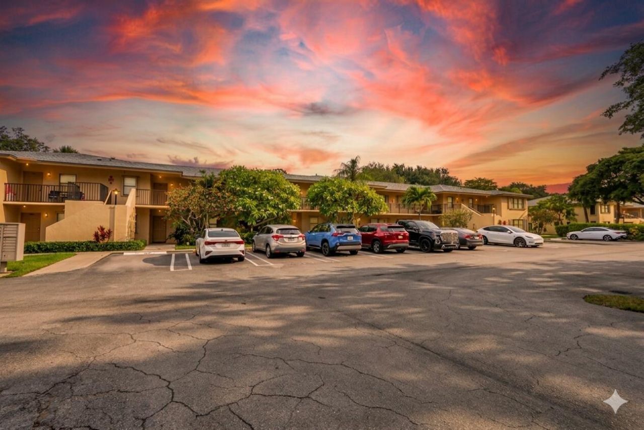 2916 SW 22nd Circle, Unit 202d, Delray Beach, FL 33445 Photo
