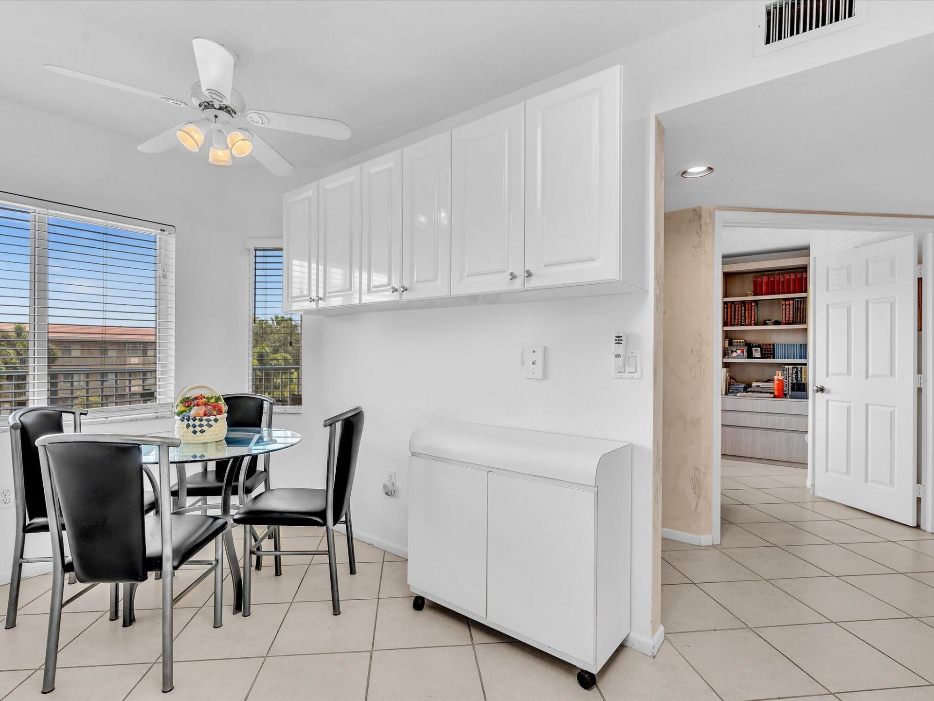 12511 Imperial Isle Drive, Unit 402, Boynton Beach, FL 33437 Photo