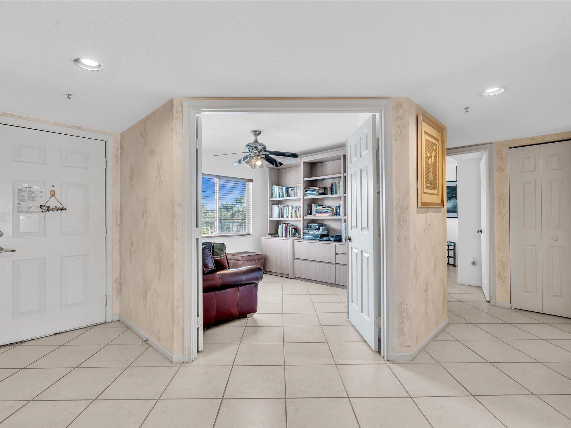 12511 Imperial Isle Drive, Unit 402, Boynton Beach, FL 33437 Photo