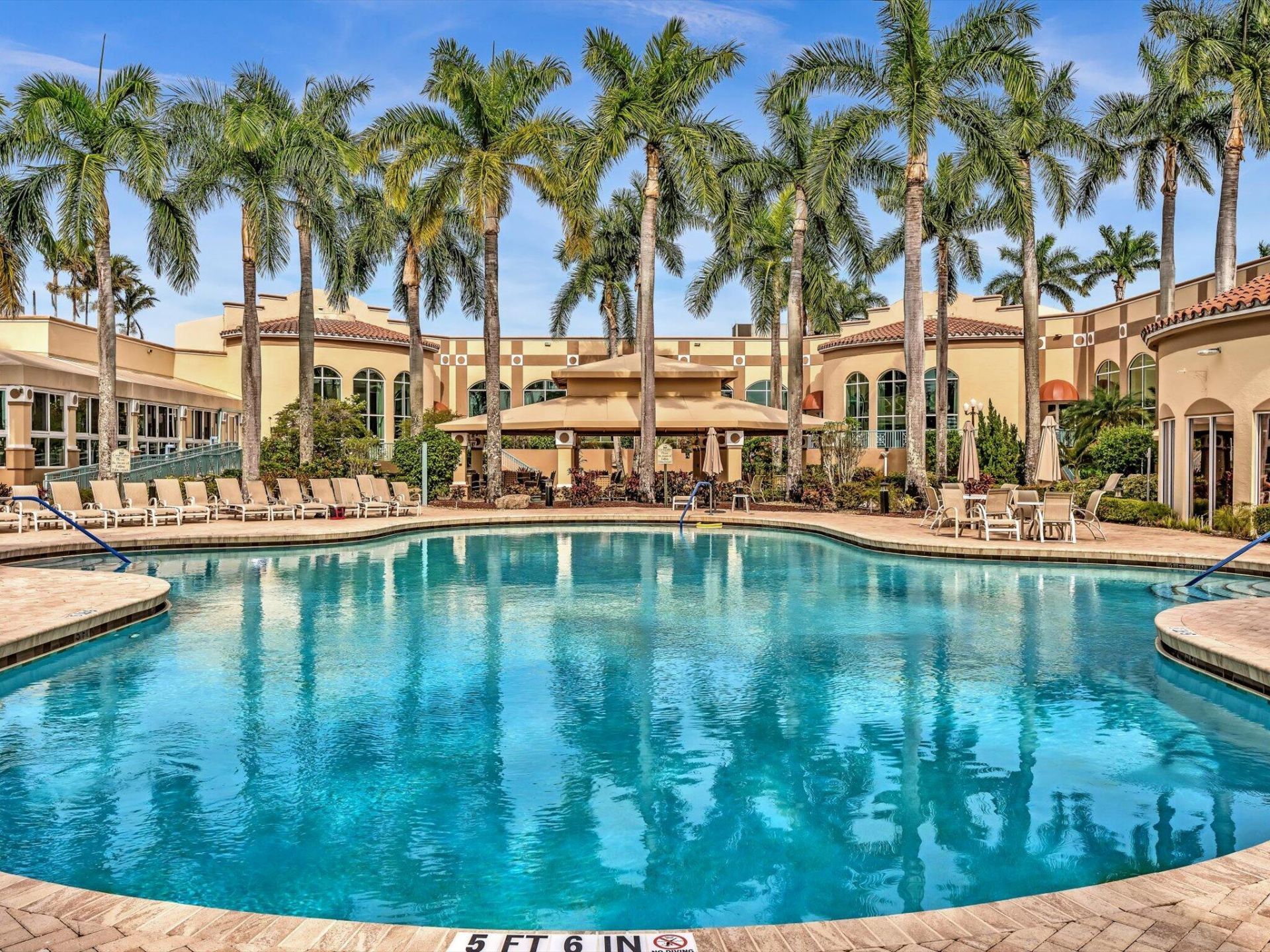 12511 Imperial Isle Drive, Unit 402, Boynton Beach, FL 33437 Photo