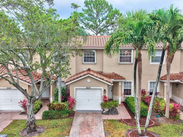 6410 Park Lake Circle, Boynton Beach, FL 33437