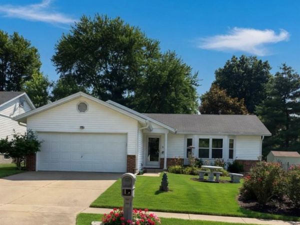 6 Merribrook Court , O'Fallon, MO 63368