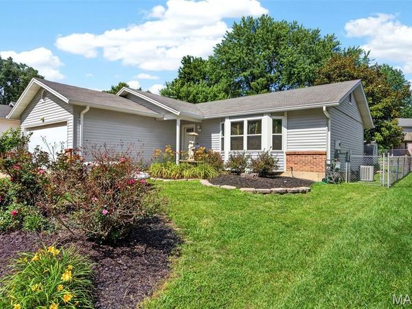 6 Merribrook Court, O'Fallon, MO 63368