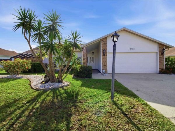 5705 39TH STREET CIRCLE E, BRADENTON, FL 34203