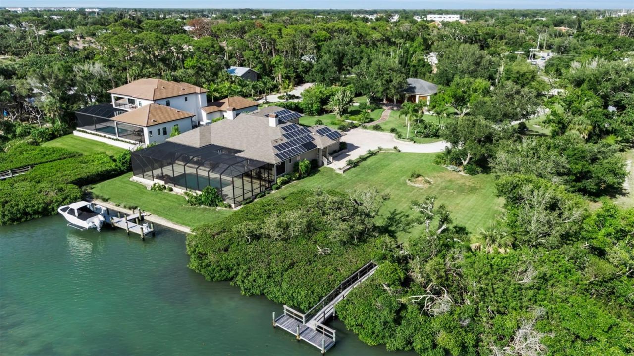 612 Laurel Road W, Nokomis, FL 34275 Photo