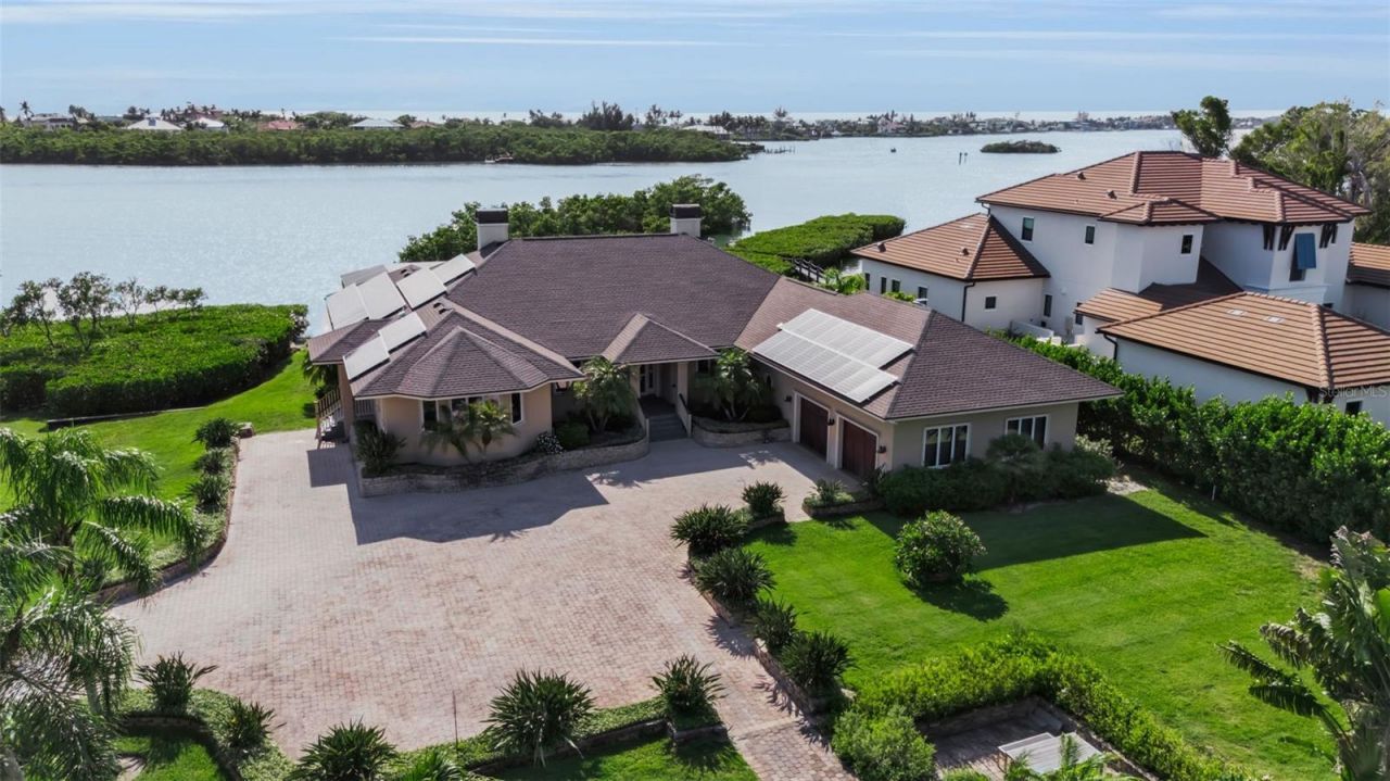 612 Laurel Road W, Nokomis, FL 34275 Photo