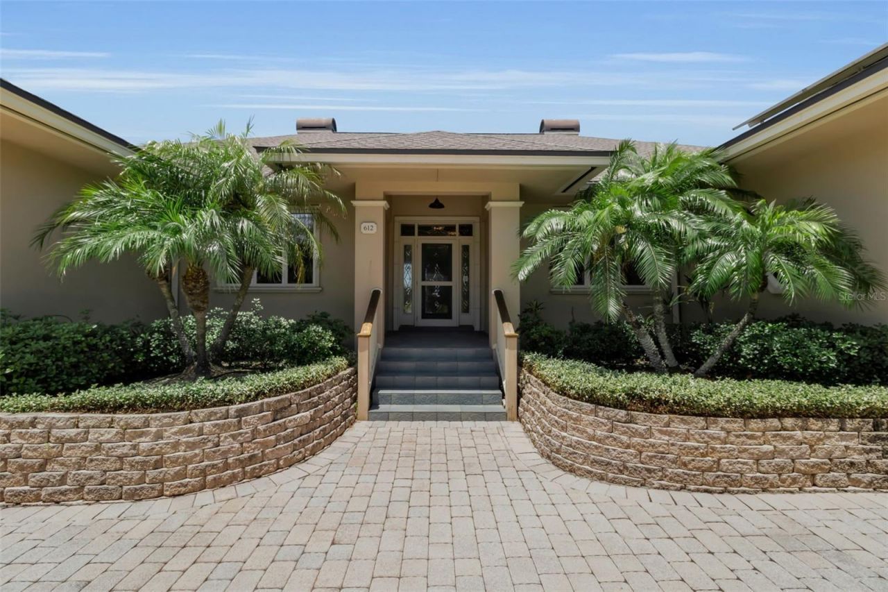 612 Laurel Road W, Nokomis, FL 34275 Photo