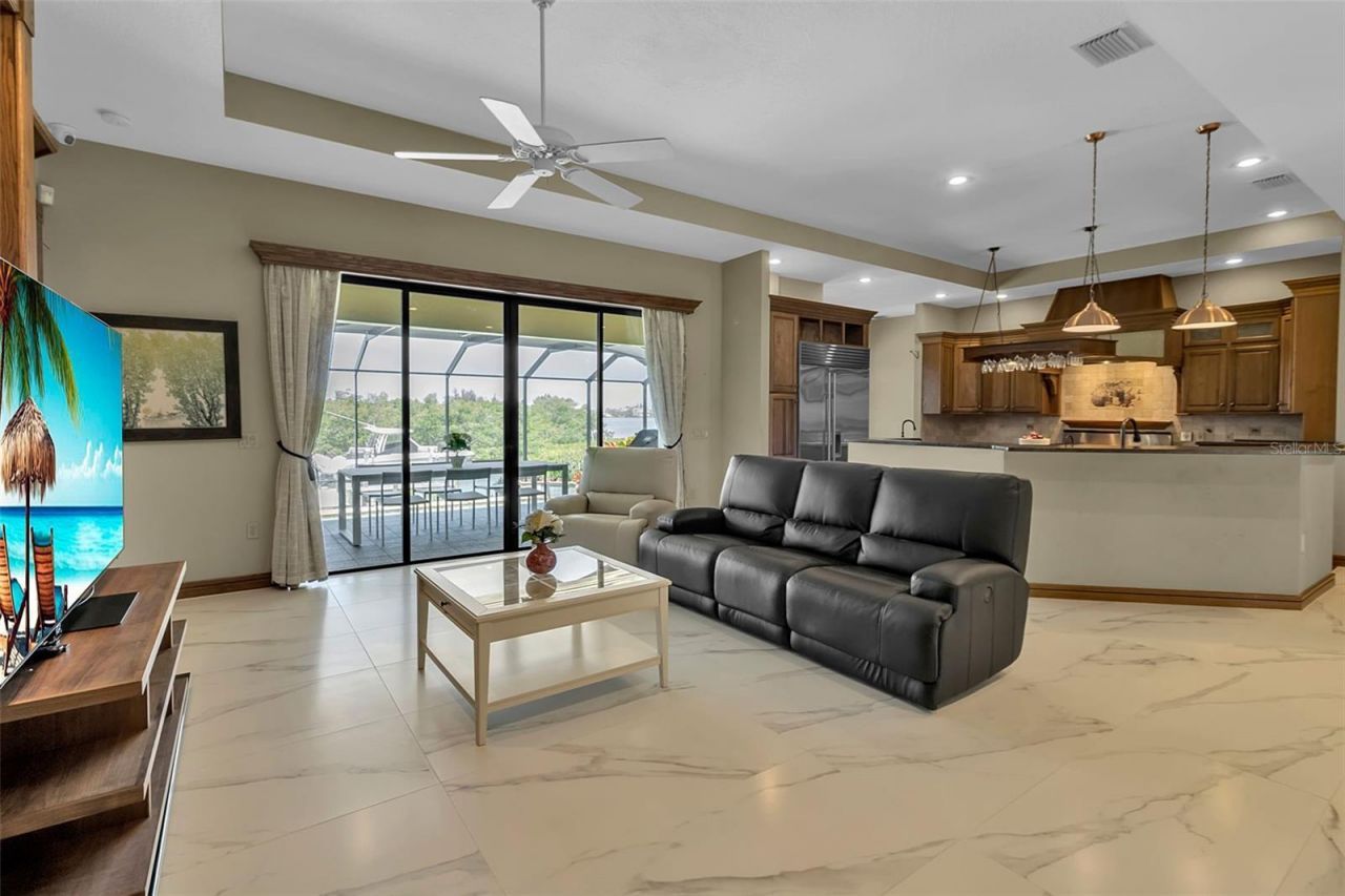 612 Laurel Road W, Nokomis, FL 34275 Photo