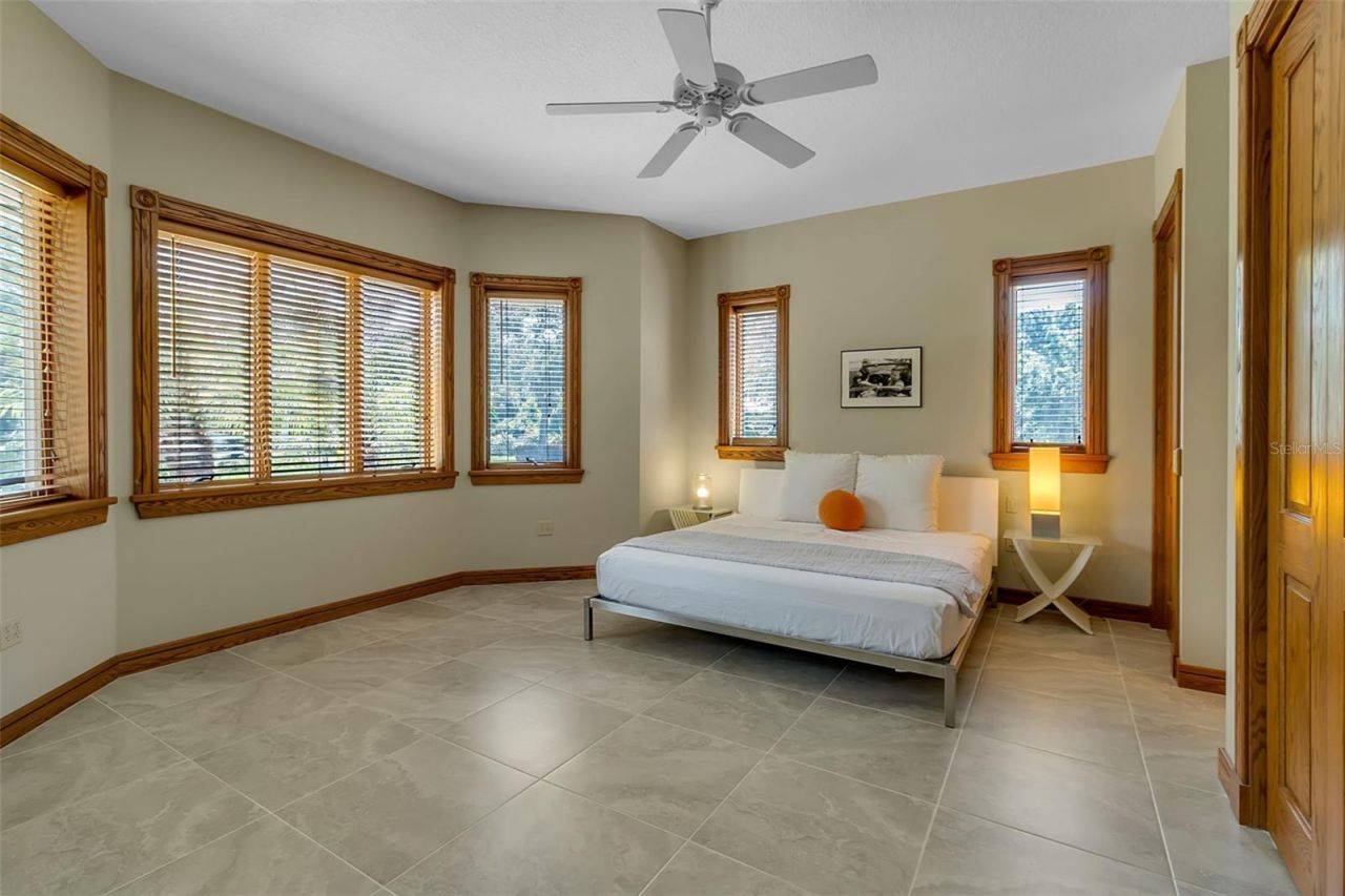 612 Laurel Road W, Nokomis, FL 34275 Photo