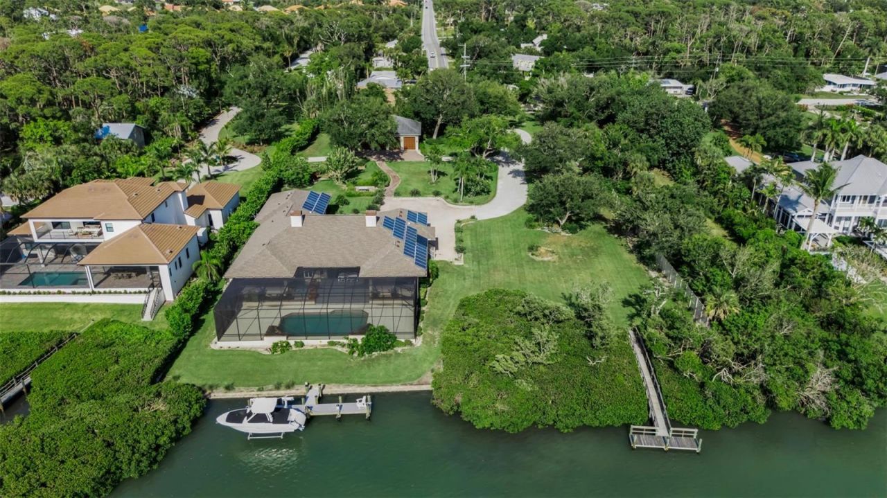 612 Laurel Road W, Nokomis, FL 34275 Photo