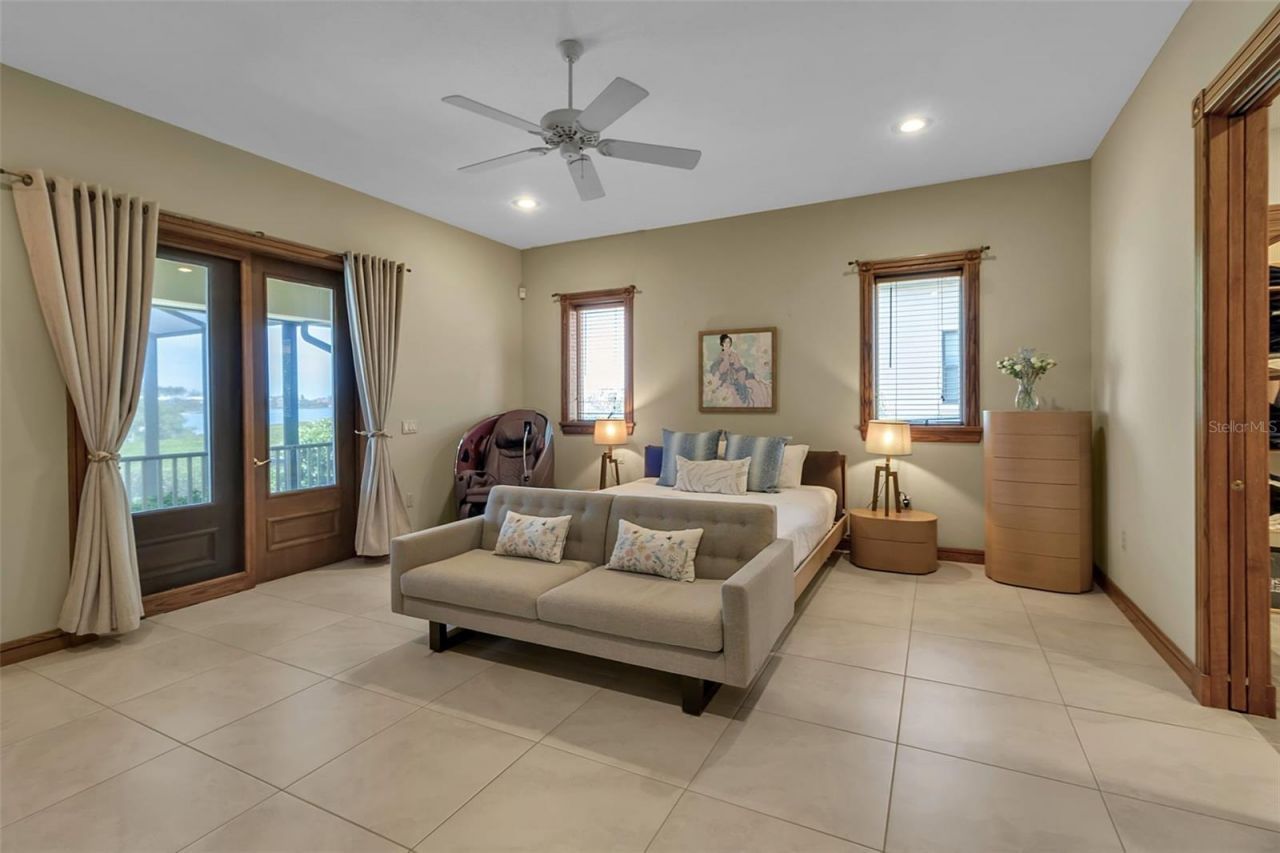 612 Laurel Road W, Nokomis, FL 34275 Photo