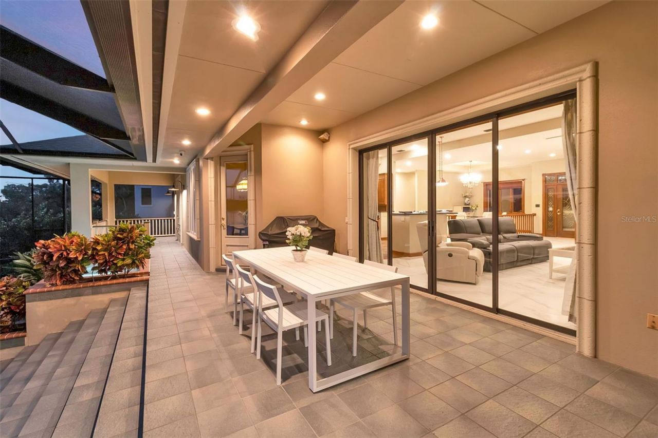 612 Laurel Road W, Nokomis, FL 34275 Photo