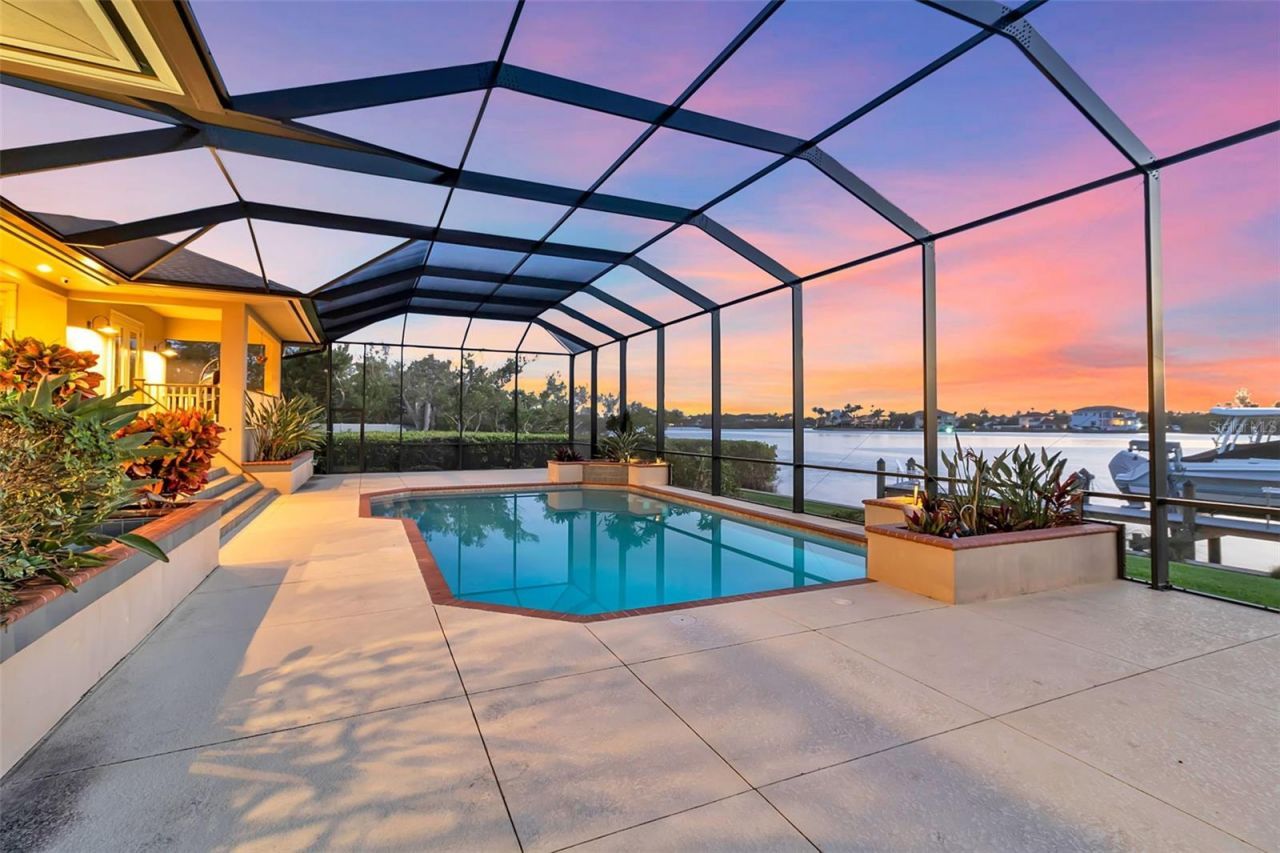 612 Laurel Road W, Nokomis, FL 34275 Photo