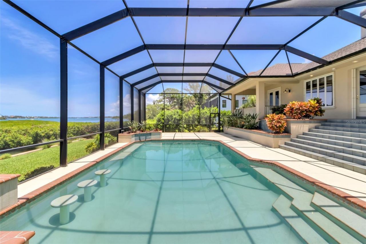 612 Laurel Road W, Nokomis, FL 34275 Photo