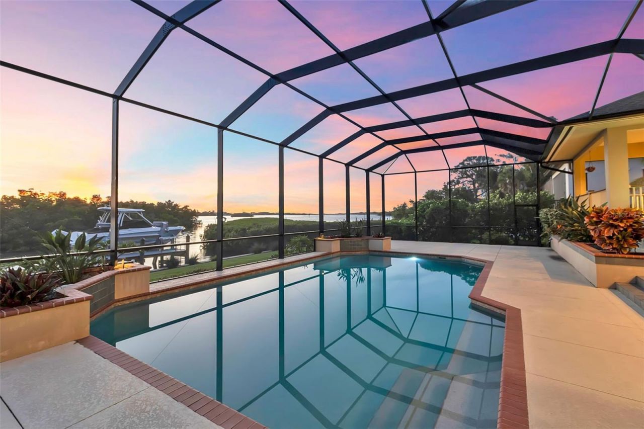 612 Laurel Road W, Nokomis, FL 34275 Photo