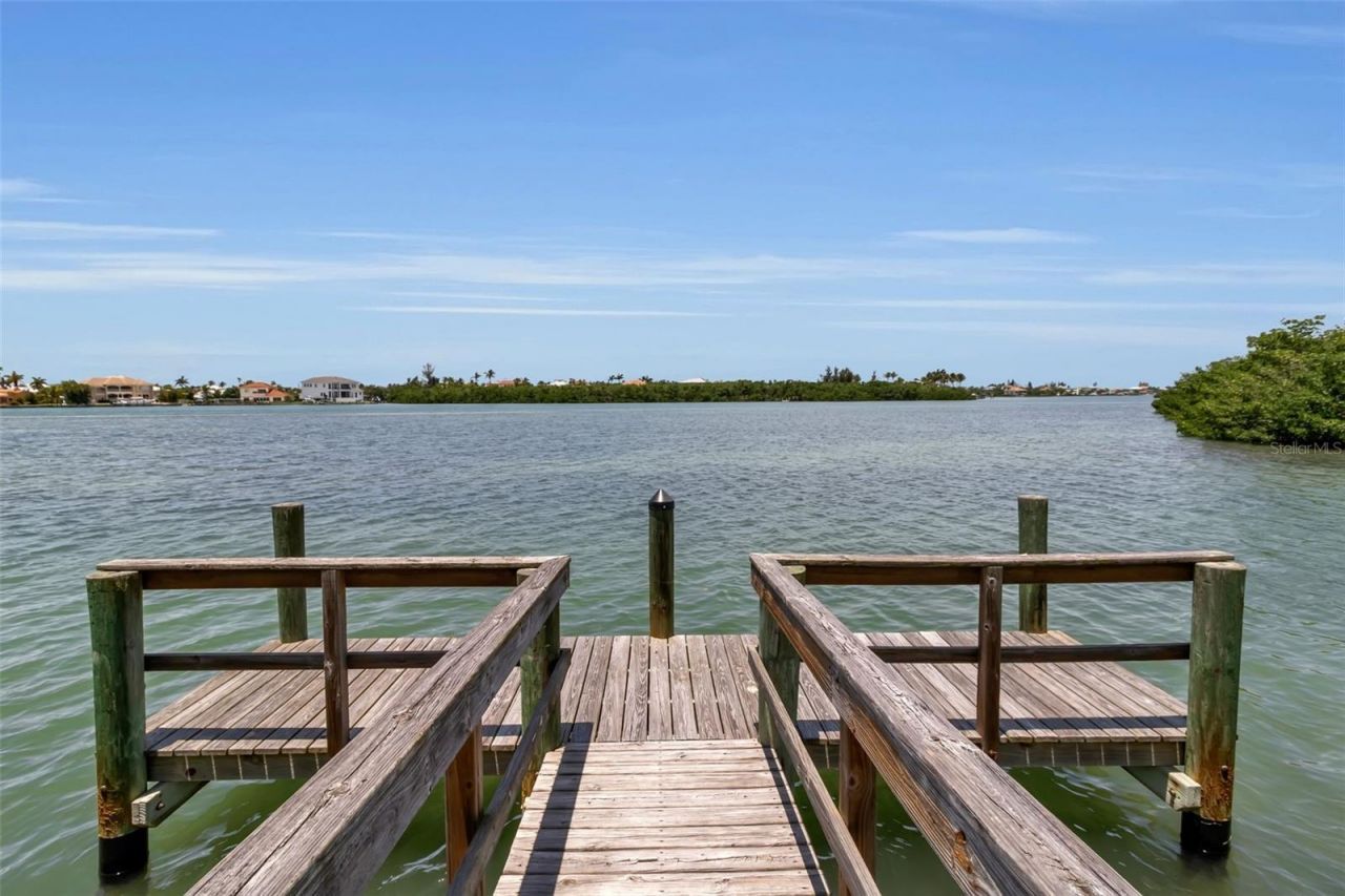 612 Laurel Road W, Nokomis, FL 34275 Photo