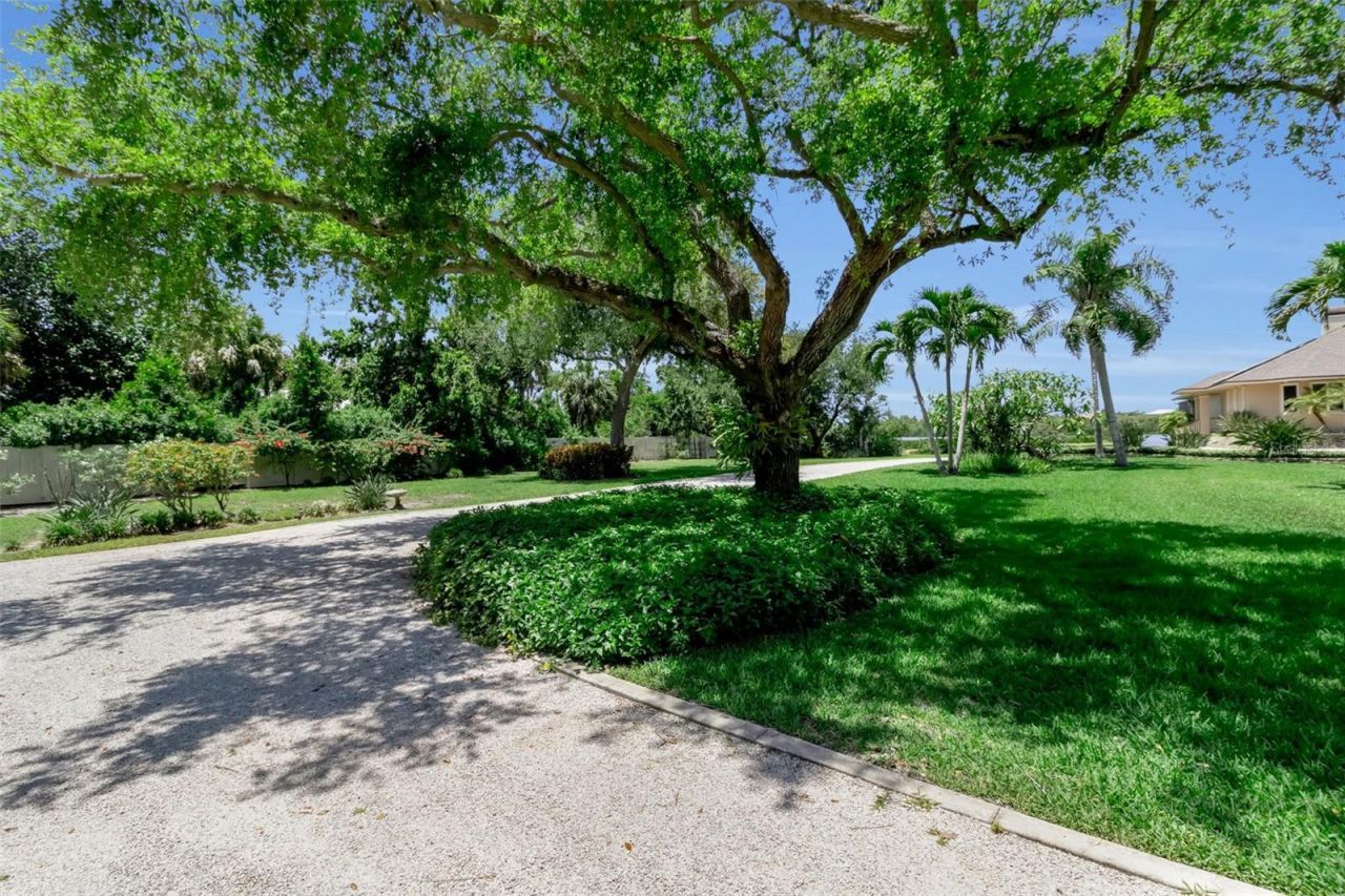 612 Laurel Road W, Nokomis, FL 34275 Photo