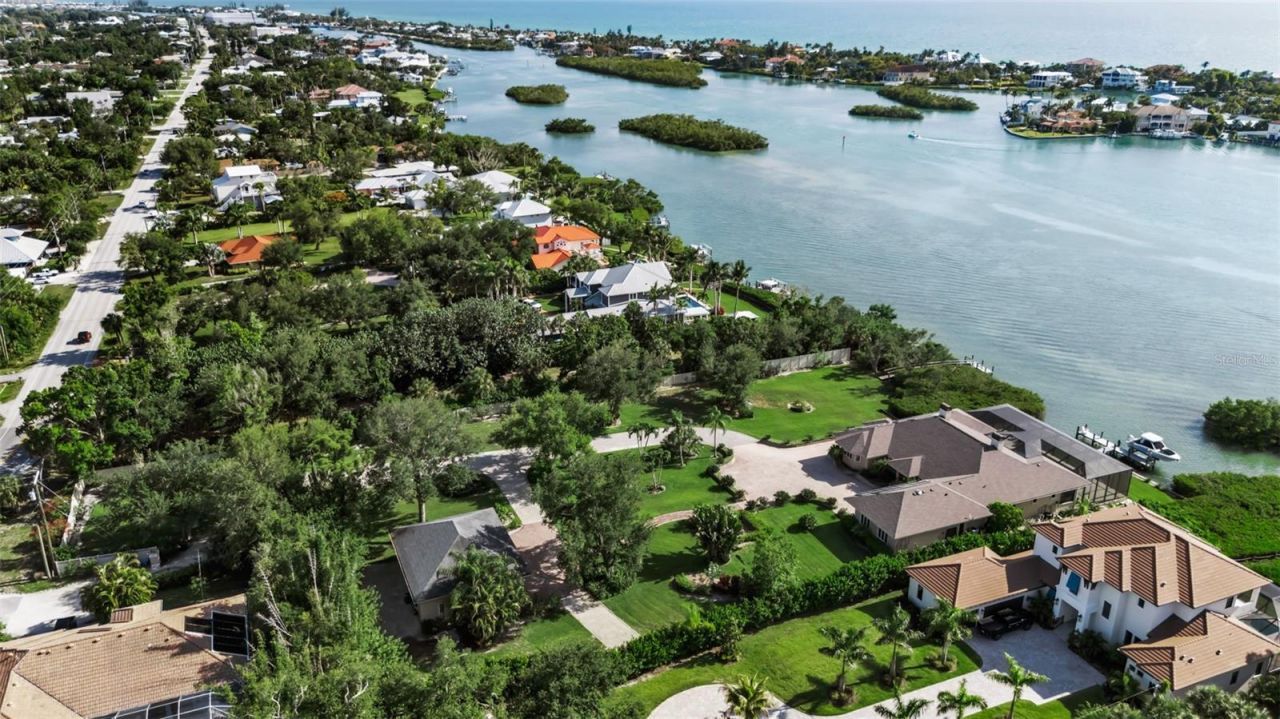 612 Laurel Road W, Nokomis, FL 34275 Photo