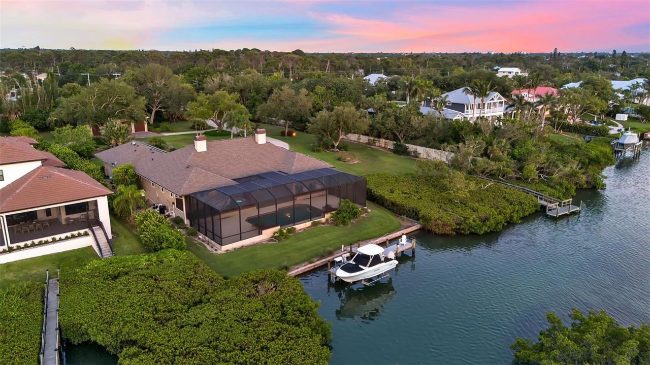 612 Laurel Road W, Nokomis, FL 34275 Photo