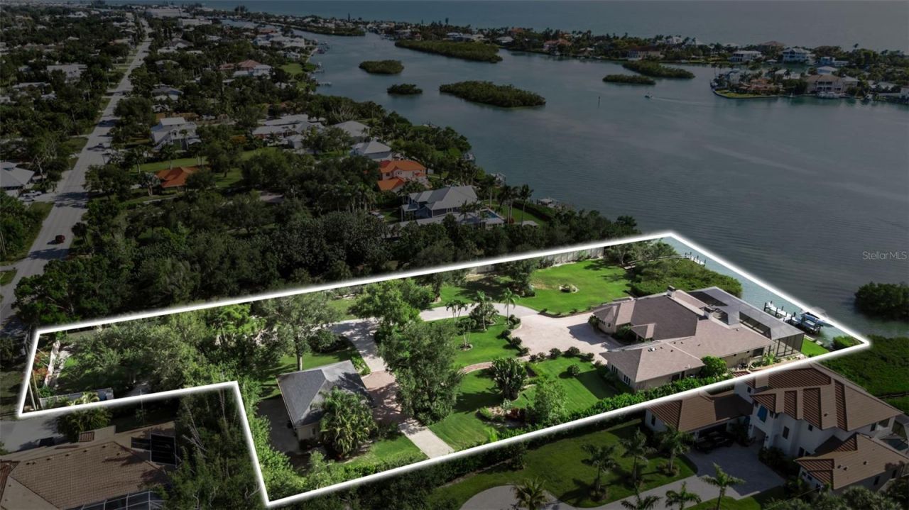 612 Laurel Road W, Nokomis, FL 34275 Photo