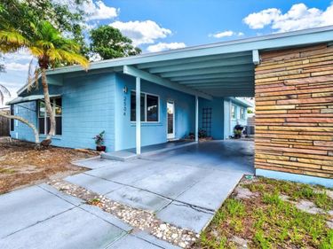 2504 N RADCLIFFE PLACE, BRADENTON, FL 34207