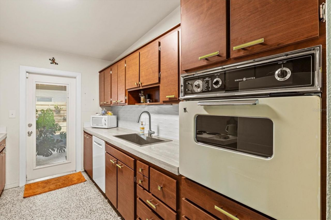 2504 N Radcliffe Place, Bradenton, FL 34207 Photo
