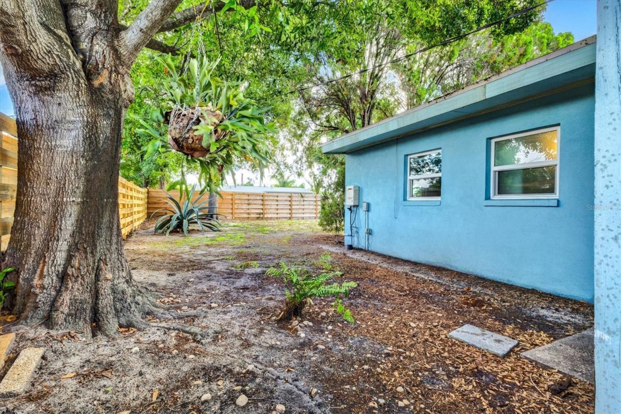 2504 N Radcliffe Place, Bradenton, FL 34207 Photo
