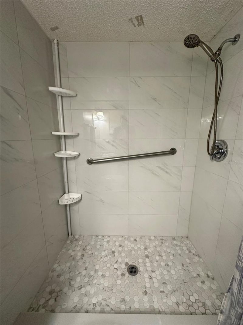 3658 Lake Bayshore Drive , Unit 320, Bradenton, FL 34205 Photo