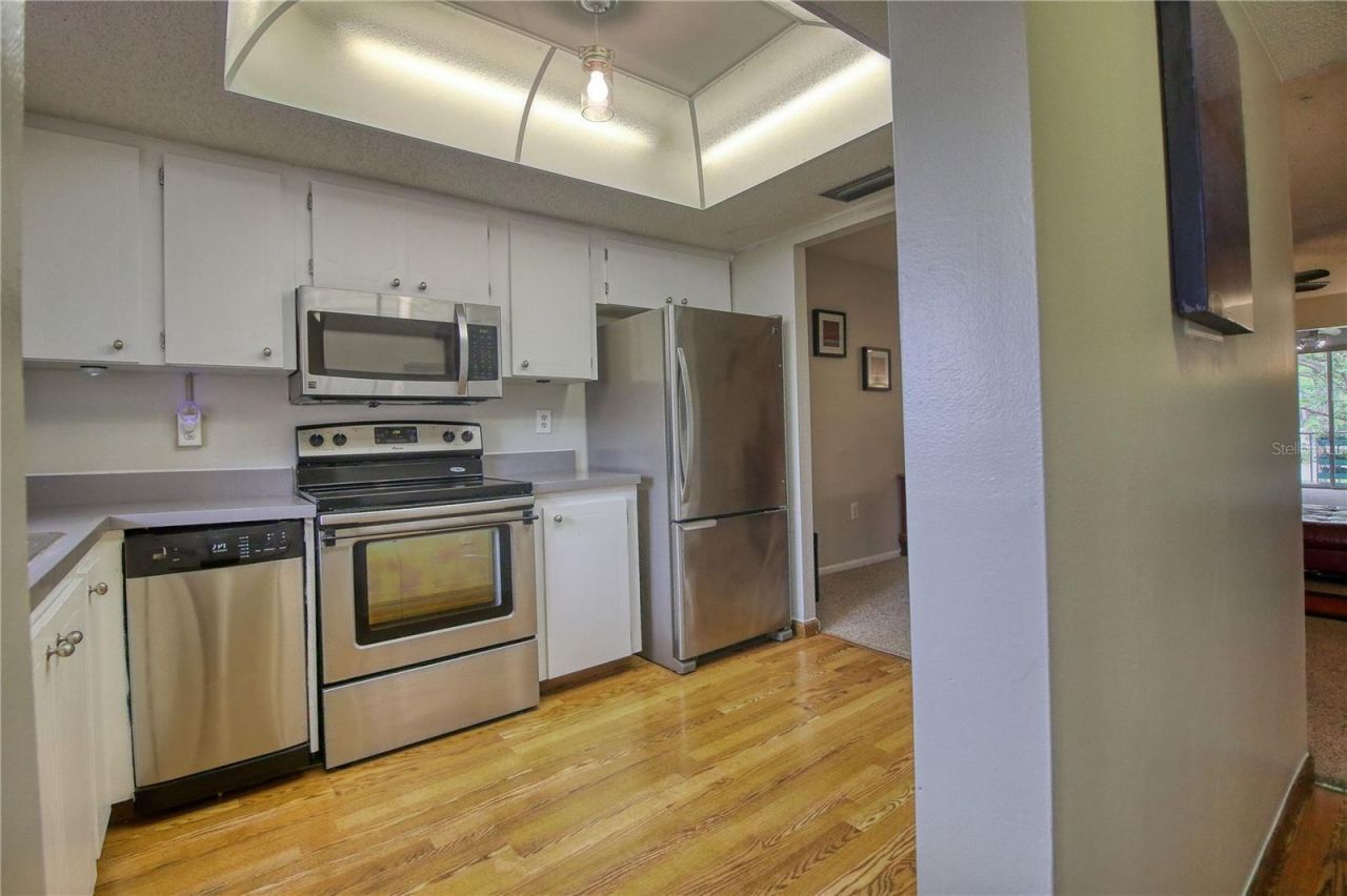 3658 Lake Bayshore Drive , Unit 320, Bradenton, FL 34205 Photo