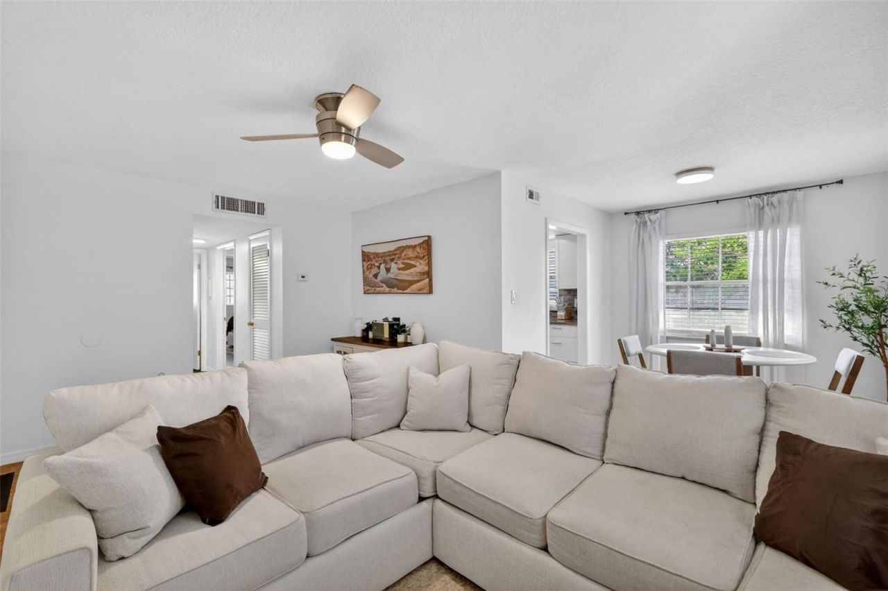 1112 W Main Street , Unit E7, Leesburg, FL 34748 Photo