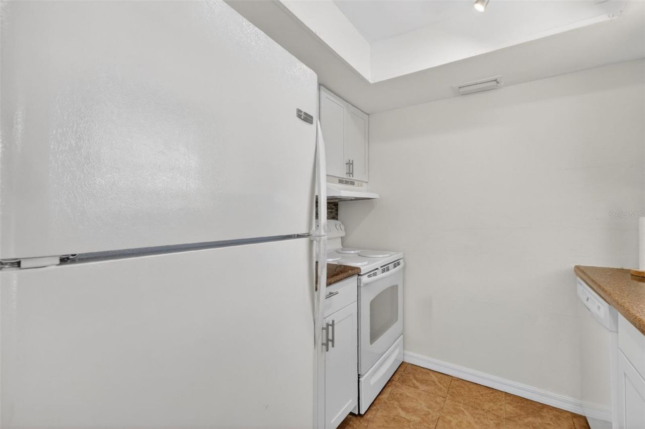1112 W Main Street , Unit E7, Leesburg, FL 34748 Photo