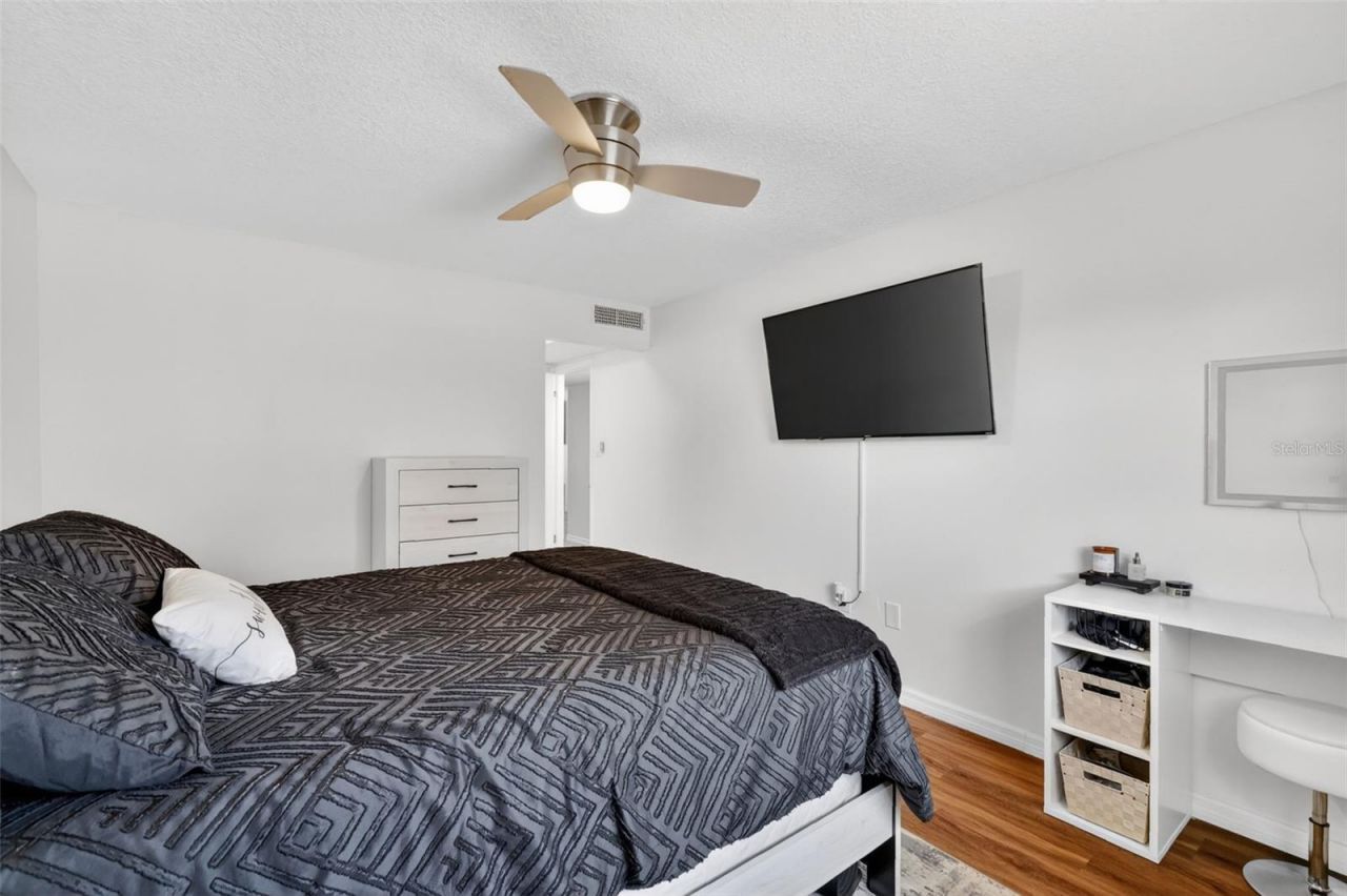 1112 W Main Street , Unit E7, Leesburg, FL 34748 Photo