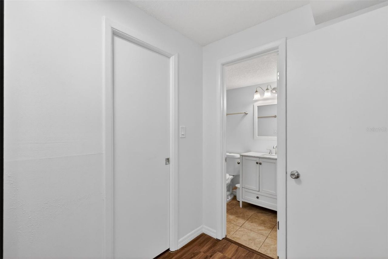 1112 W Main Street , Unit E7, Leesburg, FL 34748 Photo